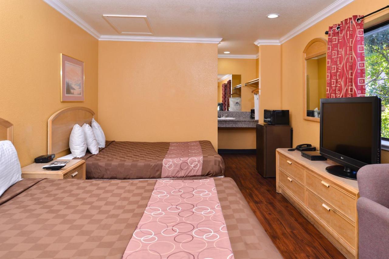 Americas Best Value Inn And Suites Clearlake Zewnętrze zdjęcie