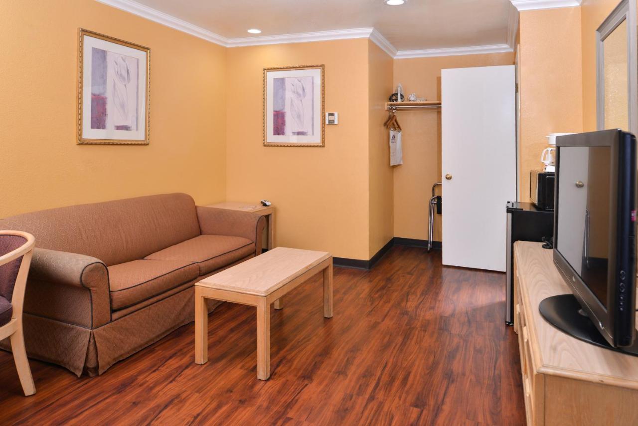 Americas Best Value Inn And Suites Clearlake Zewnętrze zdjęcie