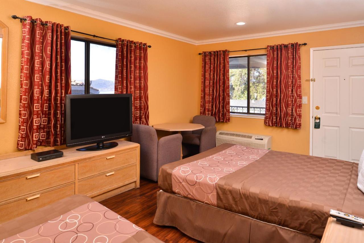 Americas Best Value Inn And Suites Clearlake Zewnętrze zdjęcie