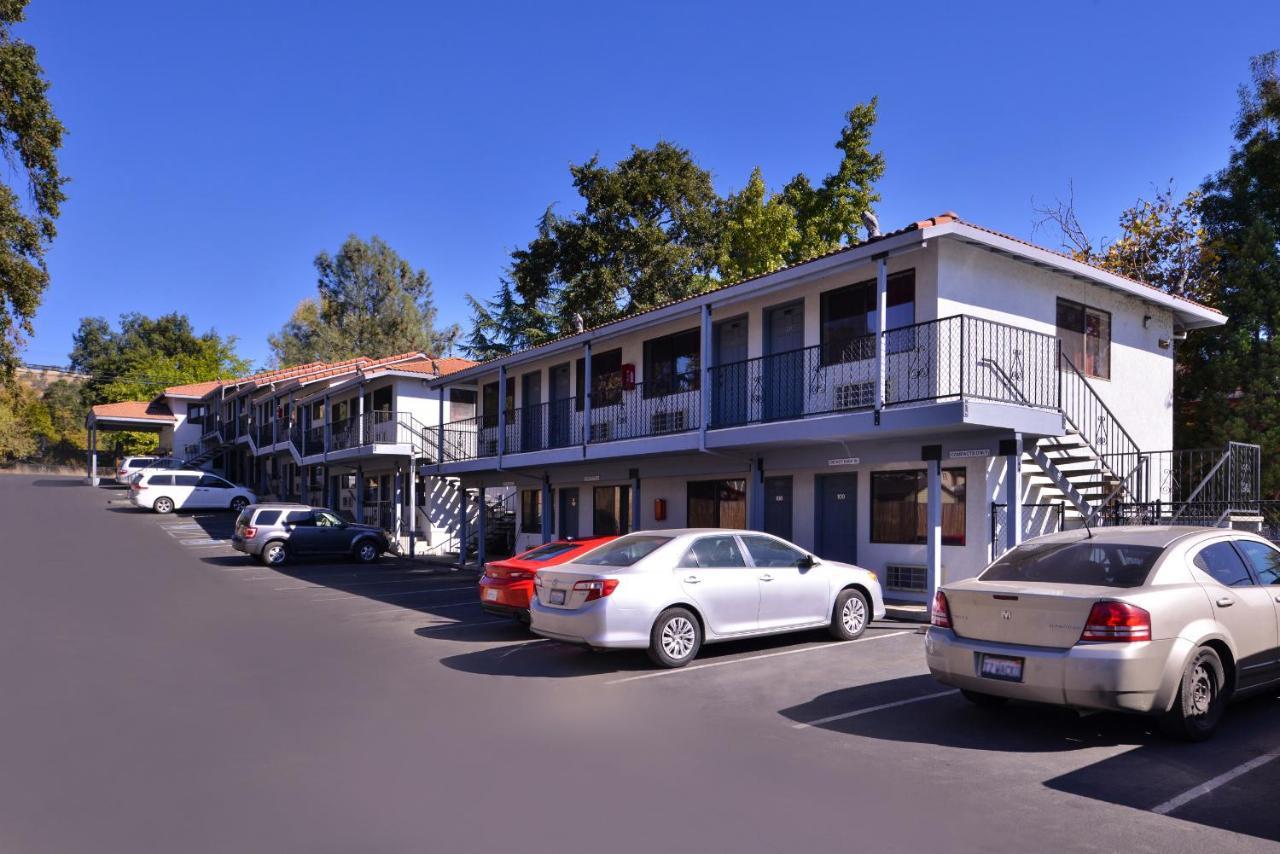 Americas Best Value Inn And Suites Clearlake Zewnętrze zdjęcie